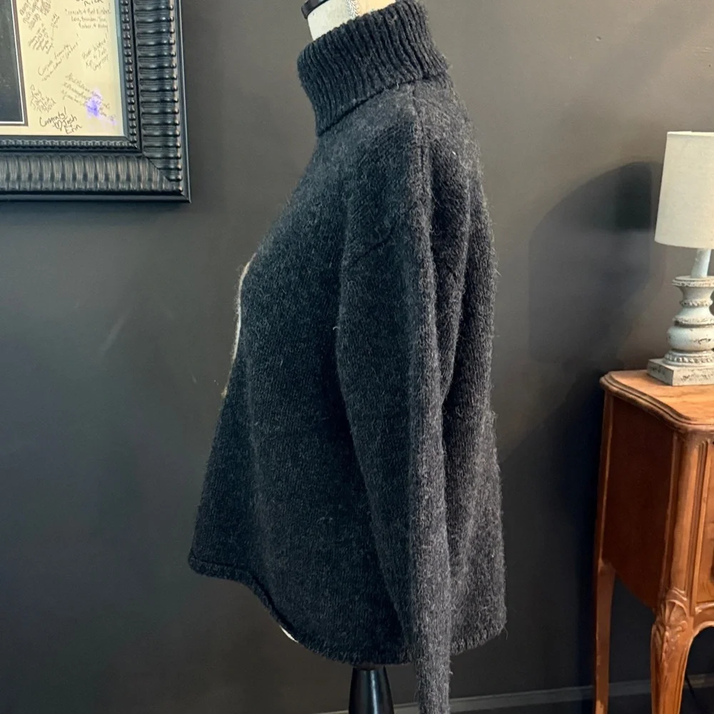 111 State Charcoal Grey handmade Needle felted chicken wool sweater - Picture 5 of 7